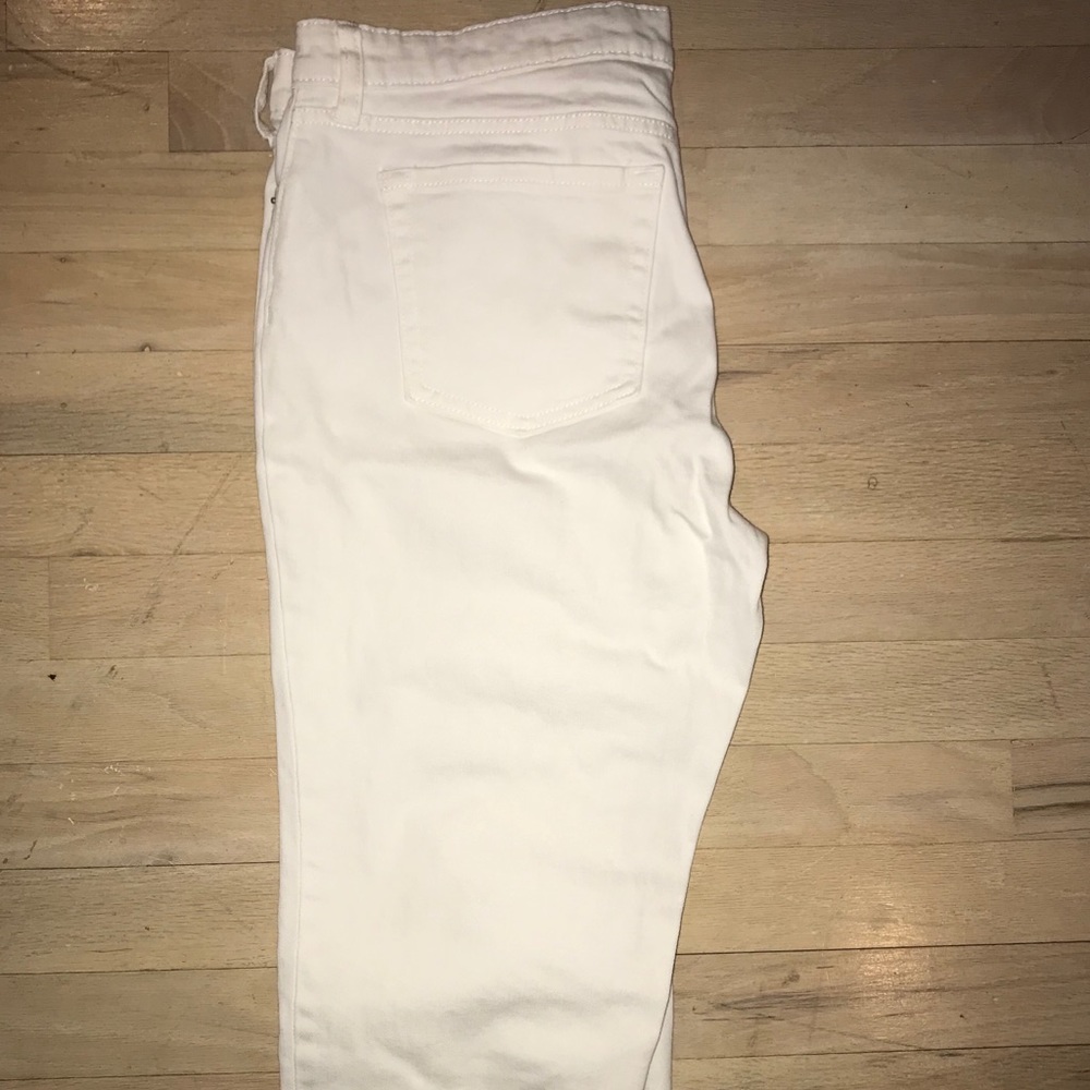 White capris
